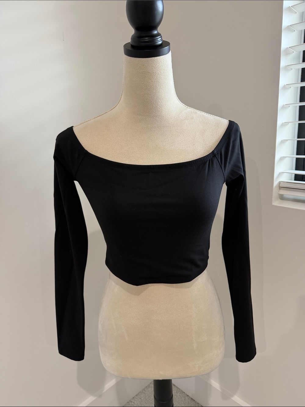 Garage Black Off-Shoulder Long Sleeve Crop Top